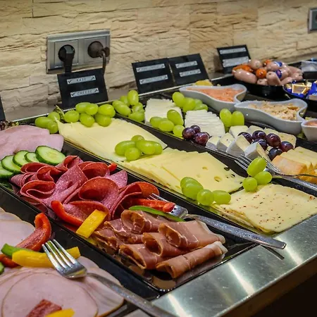 Western Am Kastell Hotel 3*