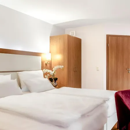 Western Am Kastell Hotel 3*
