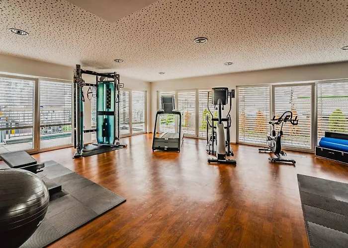 Plaza 3* Χαϊλμπρόν