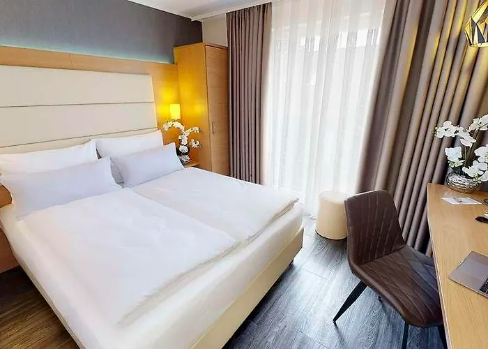 Plaza 3* Χαϊλμπρόν