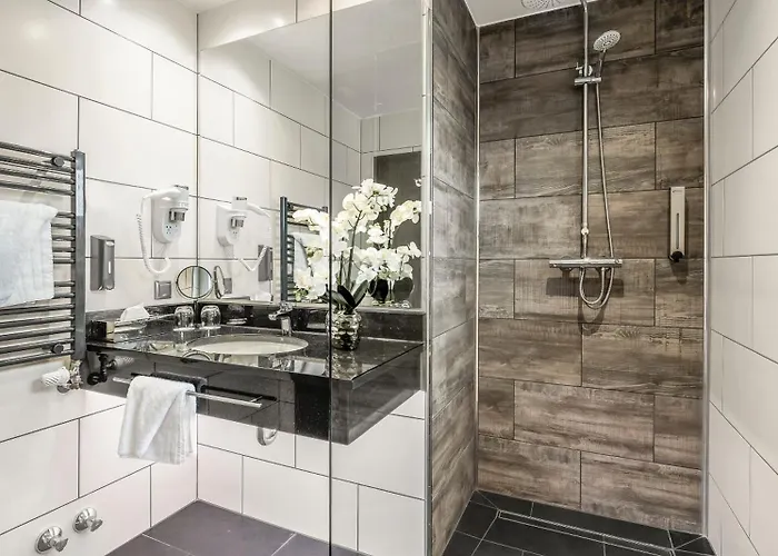 Plaza Ξενοδοχείο Χαϊλμπρόν