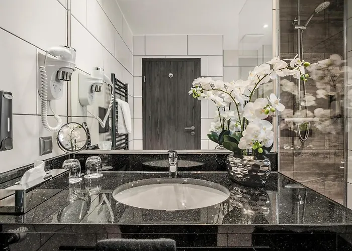 Ξενοδοχείο Plaza 3*