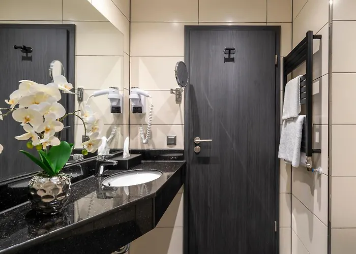 Plaza 3* Χαϊλμπρόν