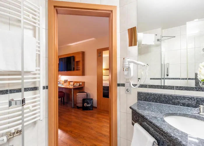 Plaza Ξενοδοχείο 3*